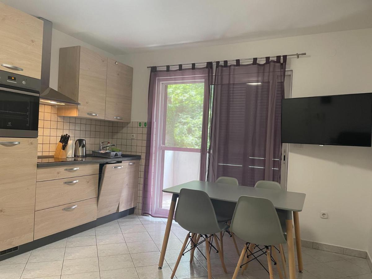Apartment Porat โพราต ภายนอก รูปภาพ