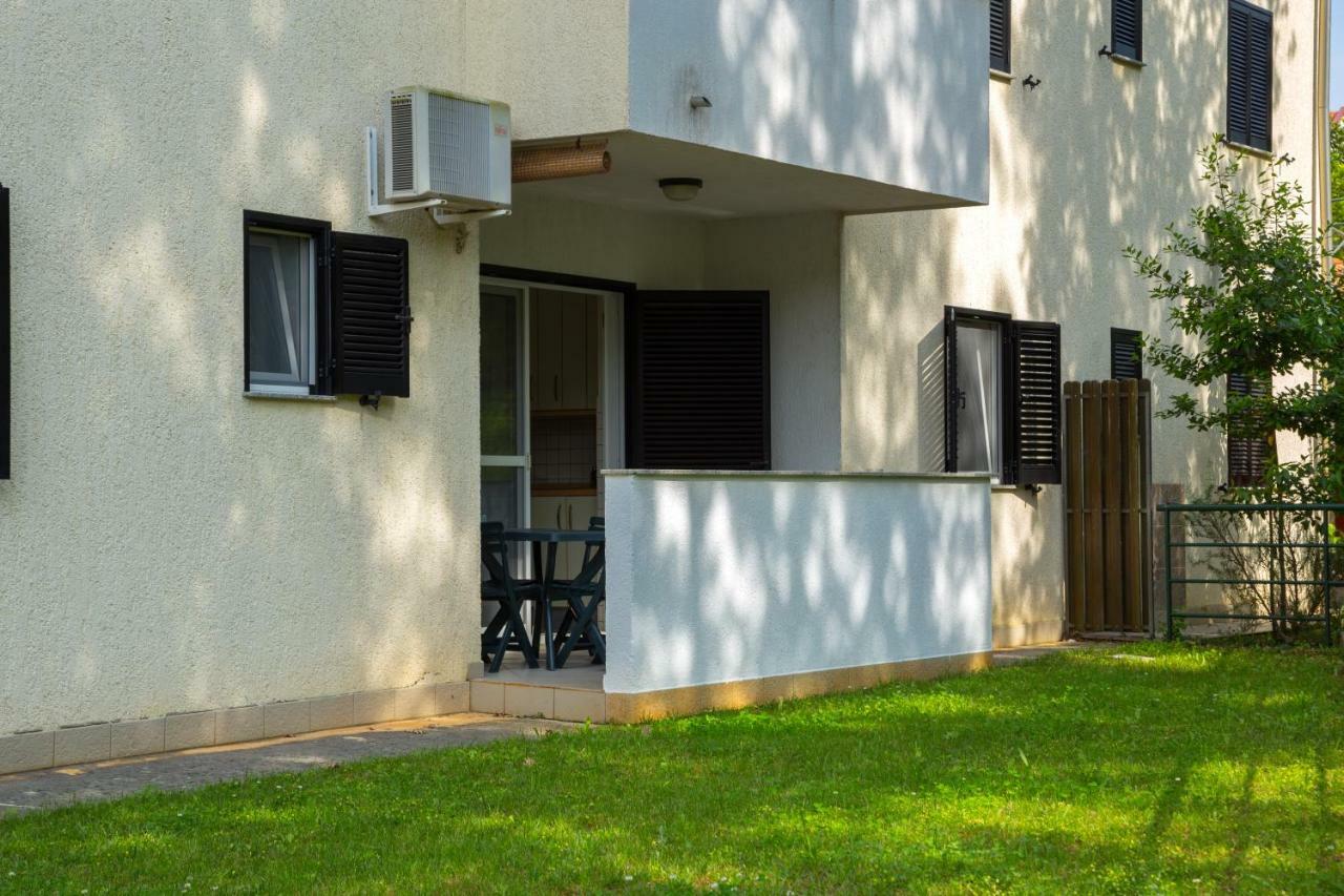 Apartment Porat โพราต ภายนอก รูปภาพ