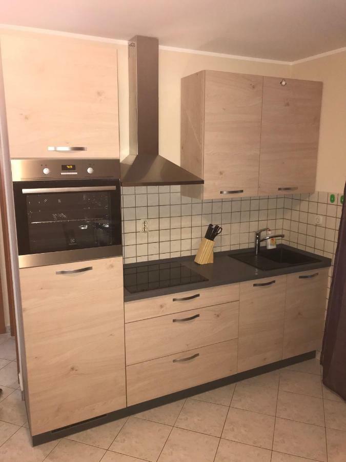 Apartment Porat โพราต ภายนอก รูปภาพ
